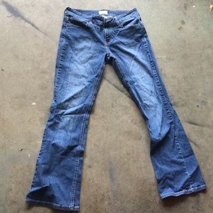 levi’s blue jeans